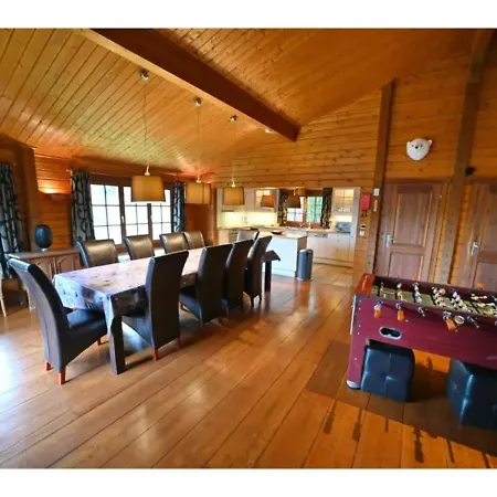 Beautiful Wooden Chalet With Large Garden And Balcony, Located In